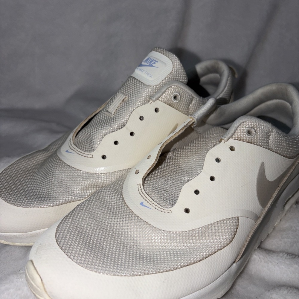 Nike Womens Air Max Thea 599409-112 White Running Shoes Lace Up Low Top Size 9